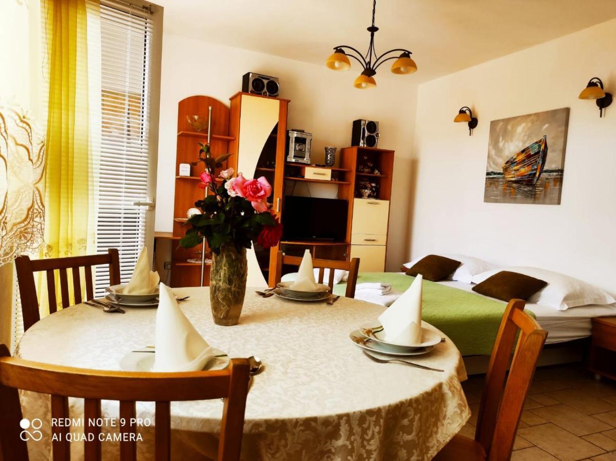 Apartment Topic Baska Voda Luaran gambar
