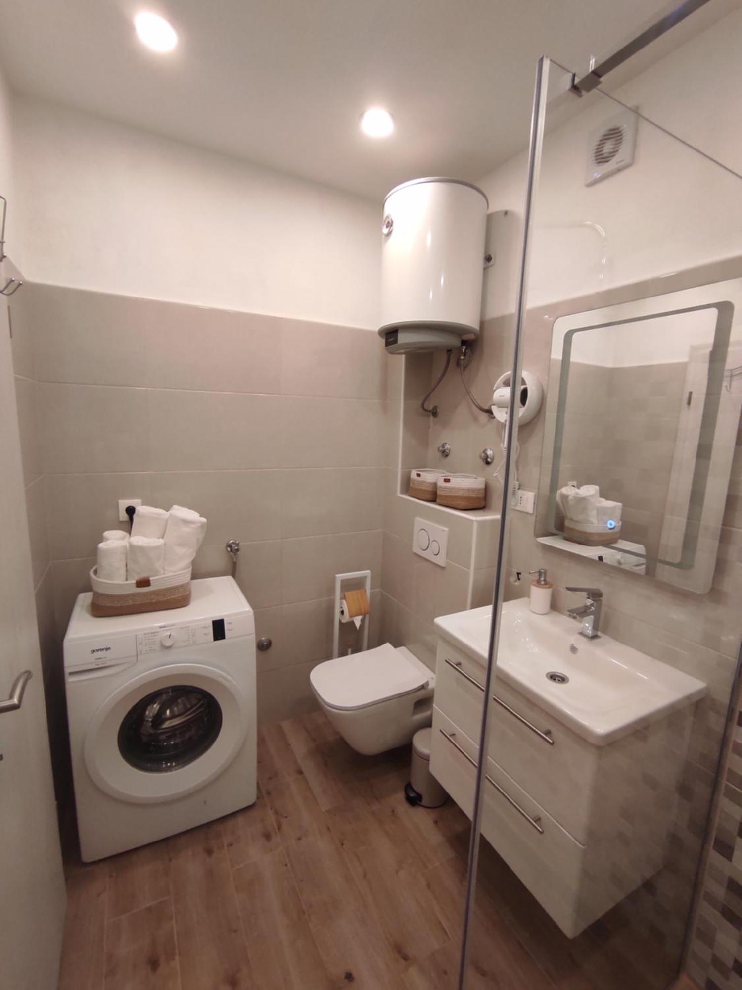 Apartment Topic Baska Voda Luaran gambar