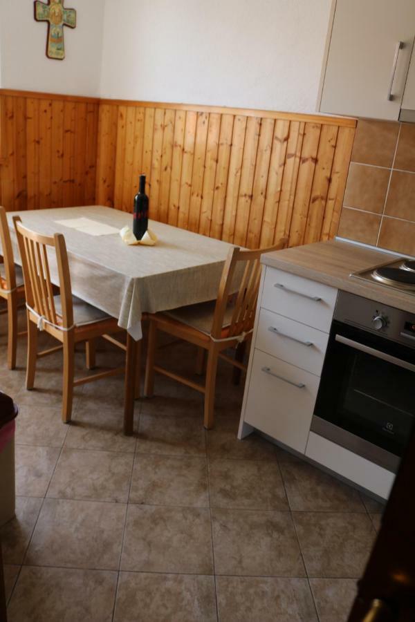 Apartment Topic Baska Voda Luaran gambar