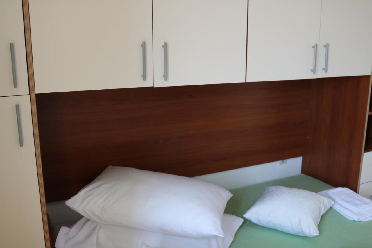 Apartment Topic Baska Voda Luaran gambar