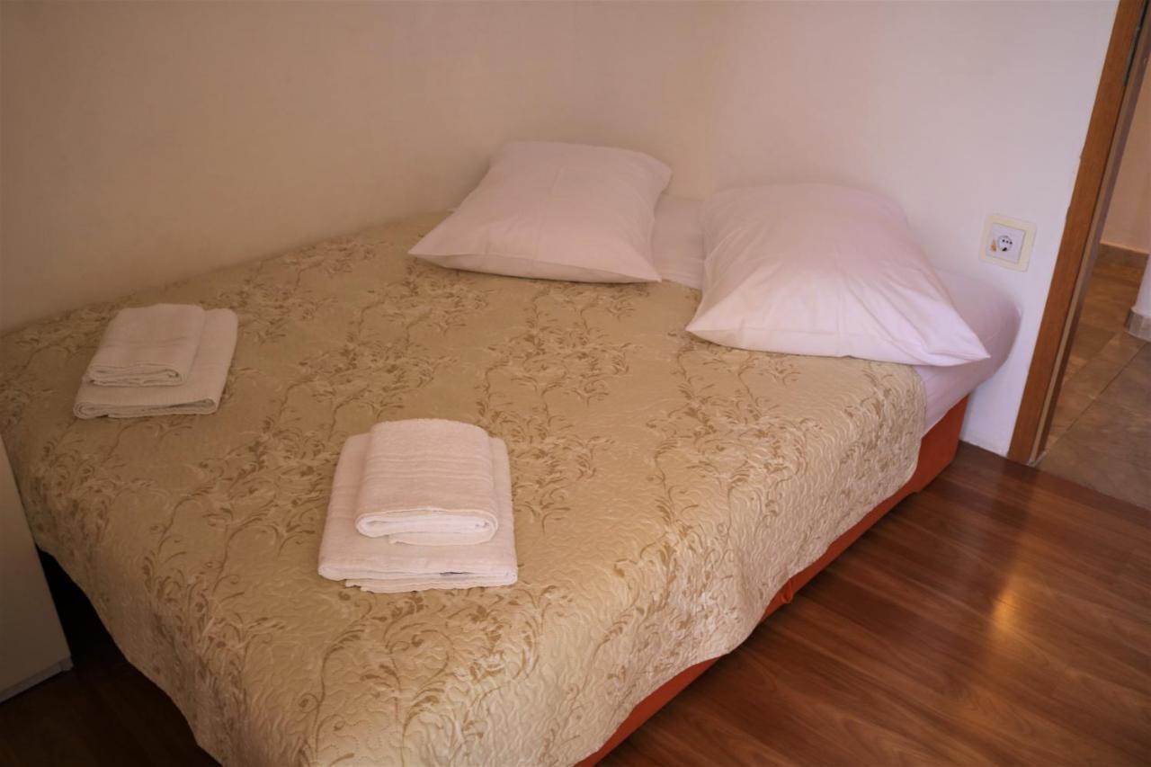 Apartment Topic Baska Voda Luaran gambar